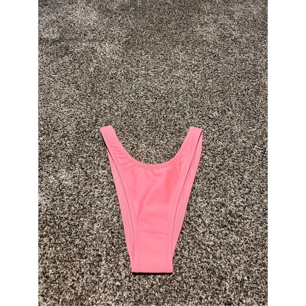 ‼️sale‼️Desert Dreamer pink bikini bottoms size XS